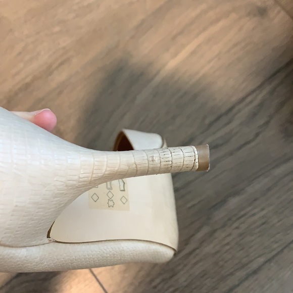 Aldo heels - Picture 3 of 5